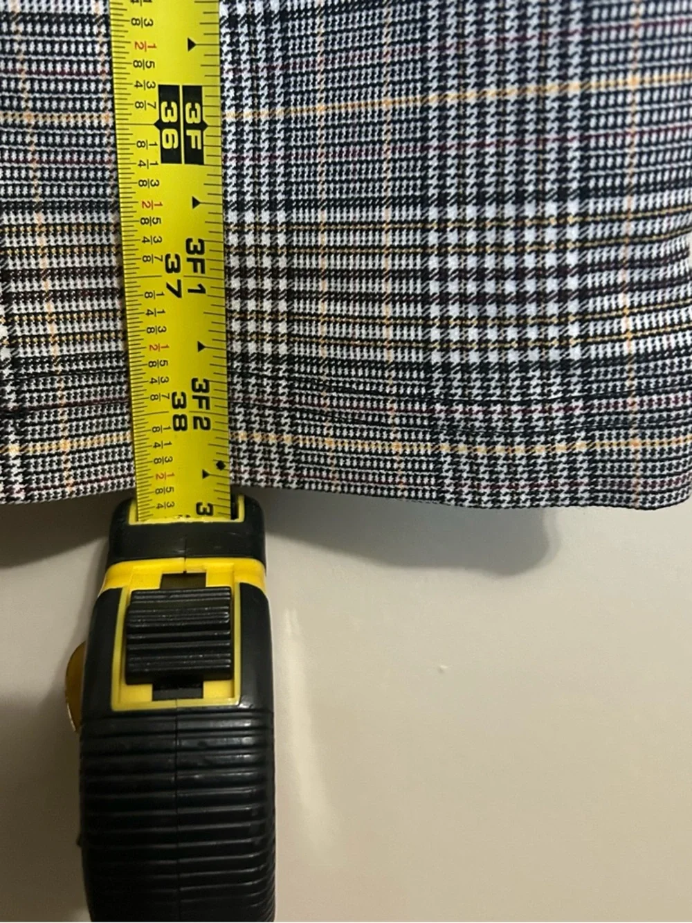 Tommy Hilfiger Gray Glen Plaid Slim Fit Pants Size 12 Like New - Picture 5 of 8